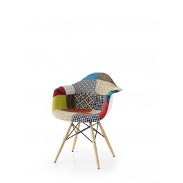 SEDIA DESIGN IN TESSUTO PATCHWORK CON GAMBE IN LEGNO DI FAGGIO