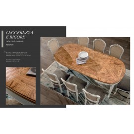 Tavolo ovalino radica ulivo con 2 allunghe interne da 44 cm gamba sciaboola con incisioni L.115 P.95 H.77 (aperto L. 203 P.95)