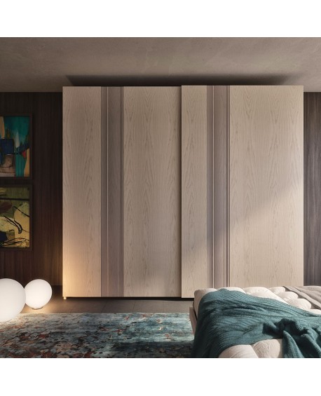 Armadio ante legno frassino con inserti massello