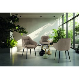 Sedia con braccioli Imbottita in Tessuto colore Beige          L.65 H.83 P.64 HS.47